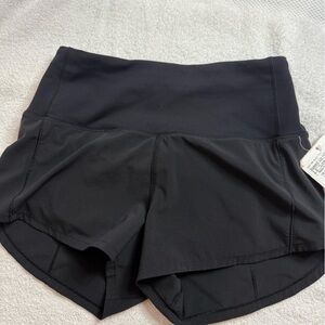Lululemon Speed Up HR Short
2.5" *Lined
